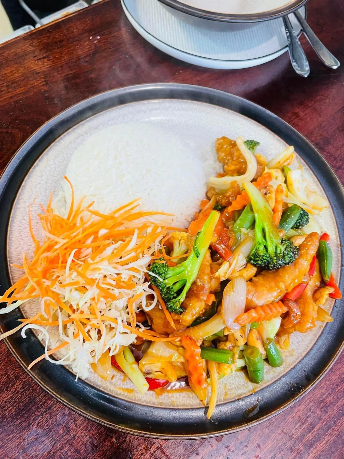 Stir-fried vegetables served with rice